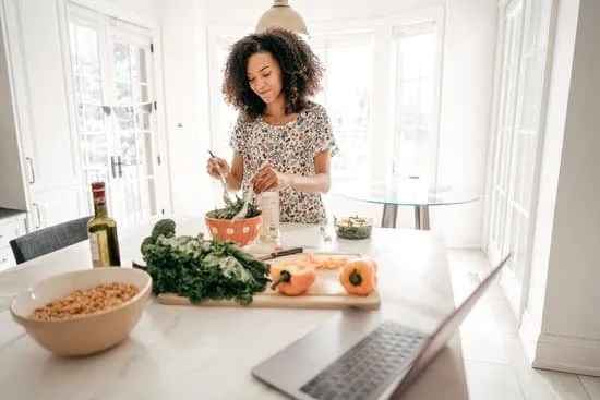 Tech-Life Balance Strategies Achieving work-life balance in the digital age